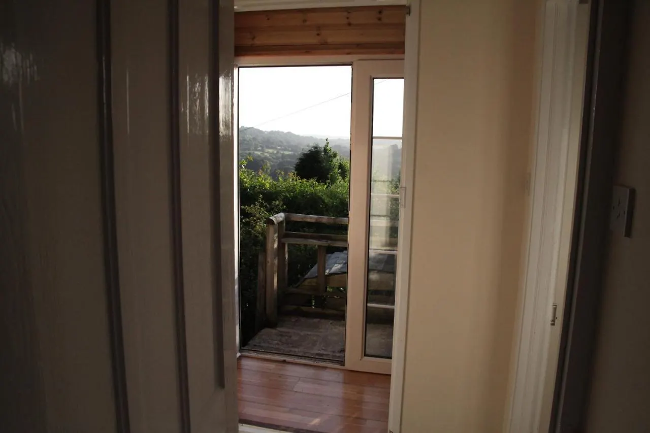 Spacious Home In Bath, Nature And City! 山林小屋